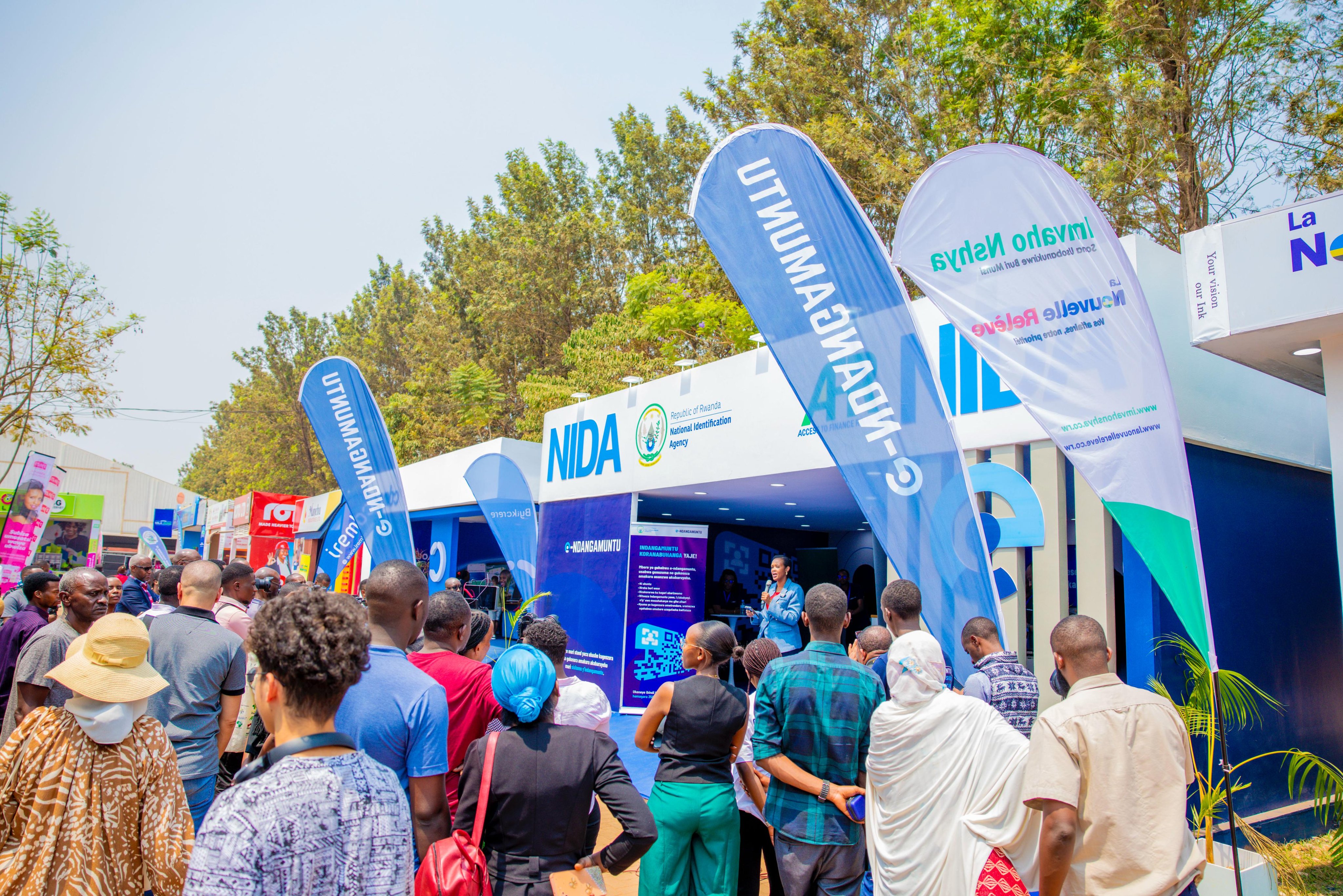 e_indangamuntu ku isi